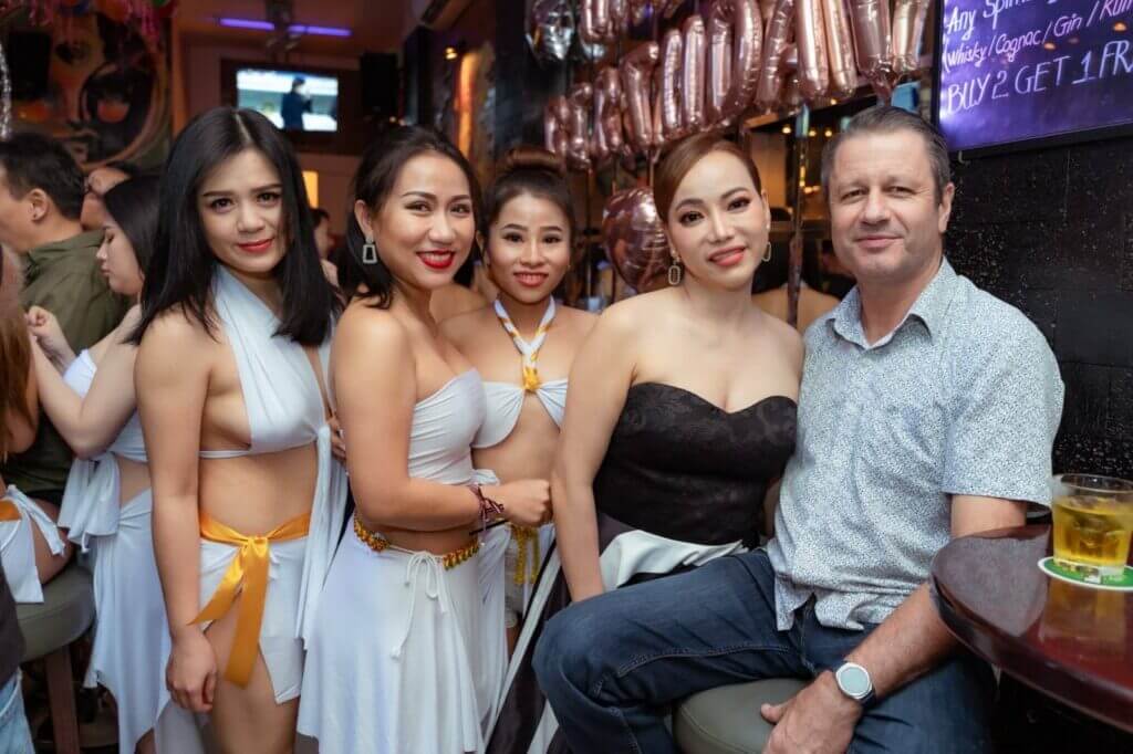 Queen Kims Beach Party Birthday Bash 2 viber image 2022 03 25 21 01 31 924