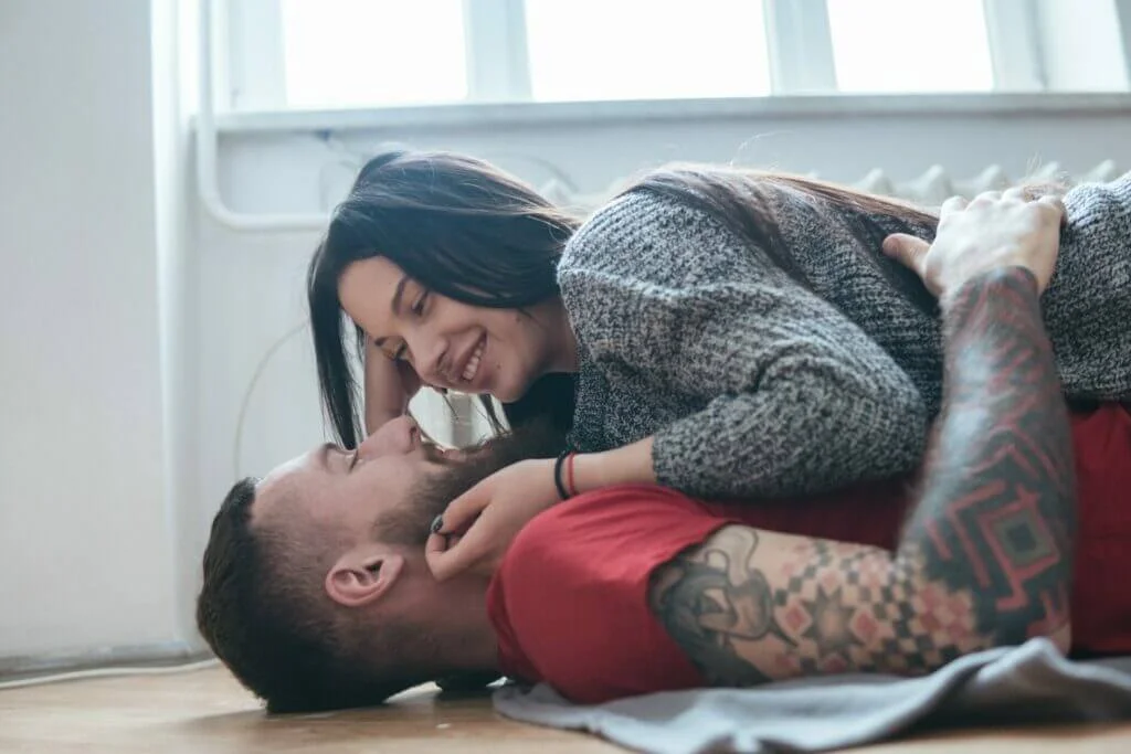 8 Tips To Date Vietnamese Girls 2 Vietnamese girls expect a strong man