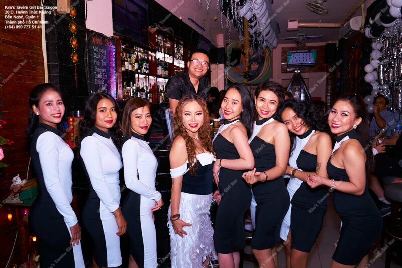 Why Lady Bars Are So Popular In Ho Chi Minh City Kim's Tavern Girl