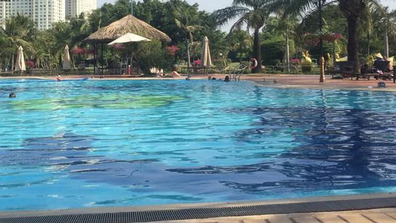 Van Thanh Swimming Pool