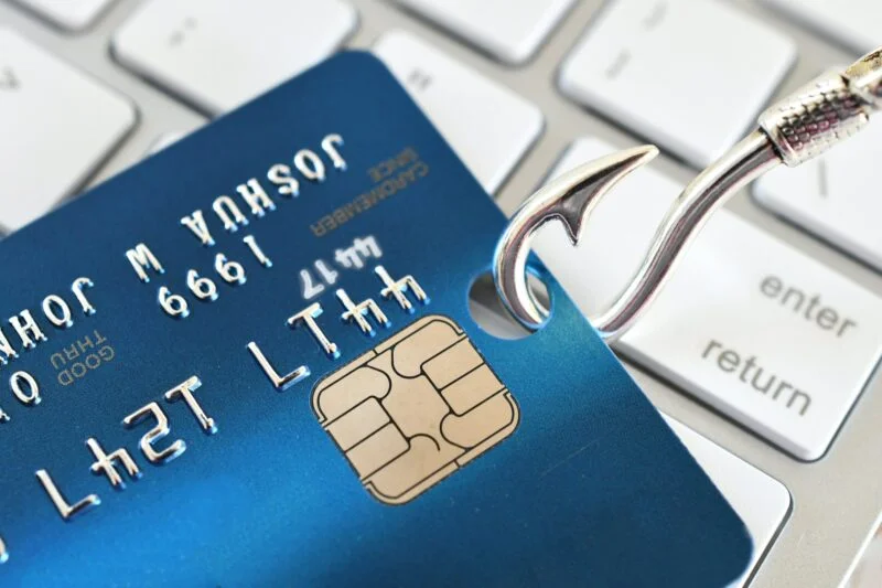Navigating Girl Bars in Ho Chi Minh City: Tips To Stay Safe 1 Phishing scam fraud identity theft concept - credit card at girl bars is common
