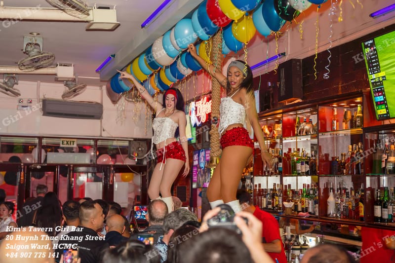 Kim’s Tavern Sài Gòn: Viết Lại Cuộc Đời Bạn – Tuyển Dụng Nhân Viên Nữ 5 Kims Tavern Girl Bar Ho Chi Minh City 14th Anniversary Party Grand Reopening24