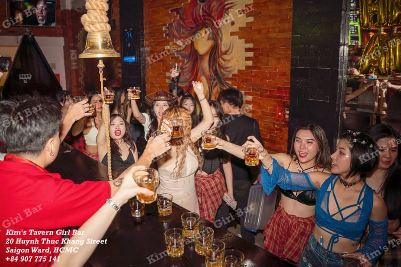 Kim’s Tavern Sài Gòn: Viết Lại Cuộc Đời Bạn – Tuyển Dụng Nhân Viên Nữ 6 Kims Tavern Girl Bar Ho Chi Minh City 14th Anniversary Party Grand Reopening73